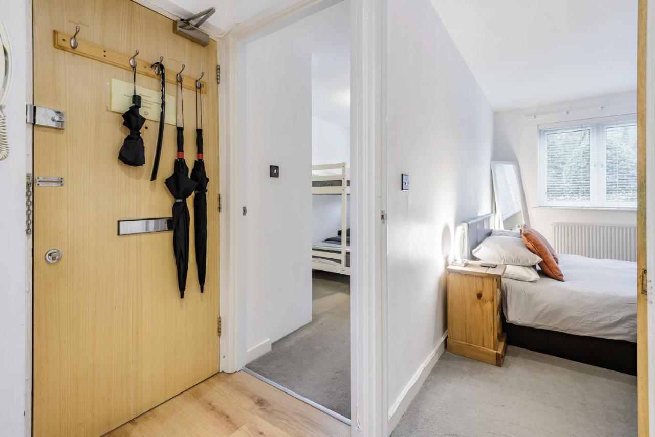 Stylish 2 Bedroom Apartment, Central Exeter, Parking On Site Екстериор снимка